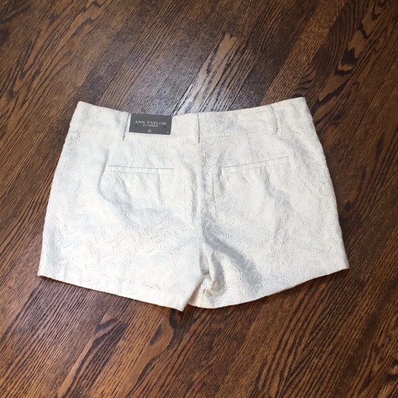 Ann Taylor White Eyelet Shorts NWT - Picture 2 of 10